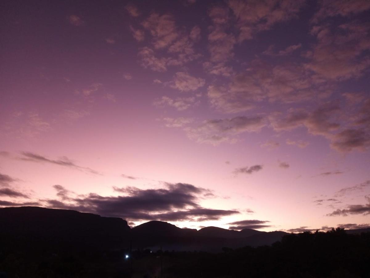 Vila Sincorá - Chalé para 4 pessoas com cozinha a 1 km da Cachoeira do Buracão Villa Ibicoara Esterno foto