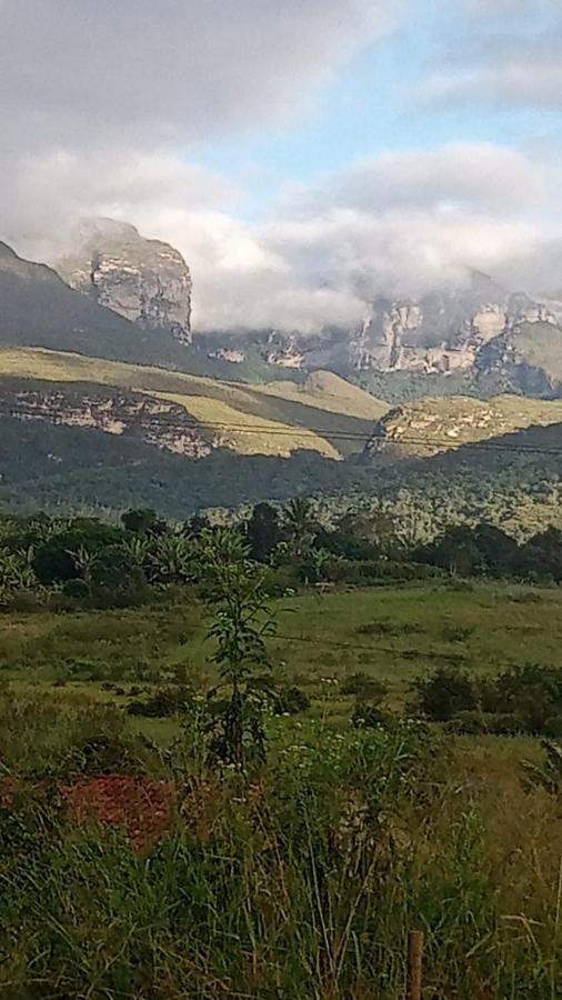 Vila Sincorá - Chalé para 4 pessoas com cozinha a 1 km da Cachoeira do Buracão Villa Ibicoara Esterno foto