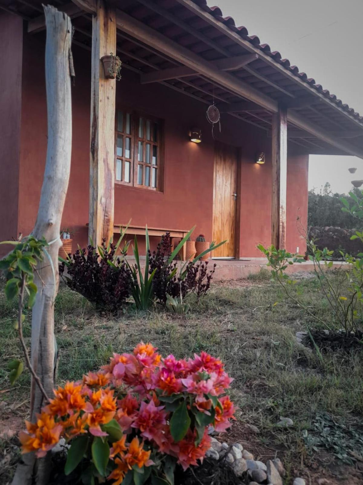 Vila Sincorá - Chalé para 4 pessoas com cozinha a 1 km da Cachoeira do Buracão Villa Ibicoara Esterno foto